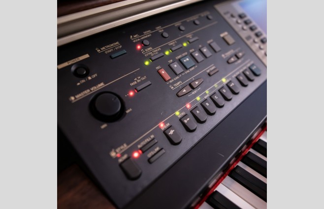 Used Yamaha CVP208 Satin Mahogany Digital Piano Complete Package (SN:601617) - Image 10